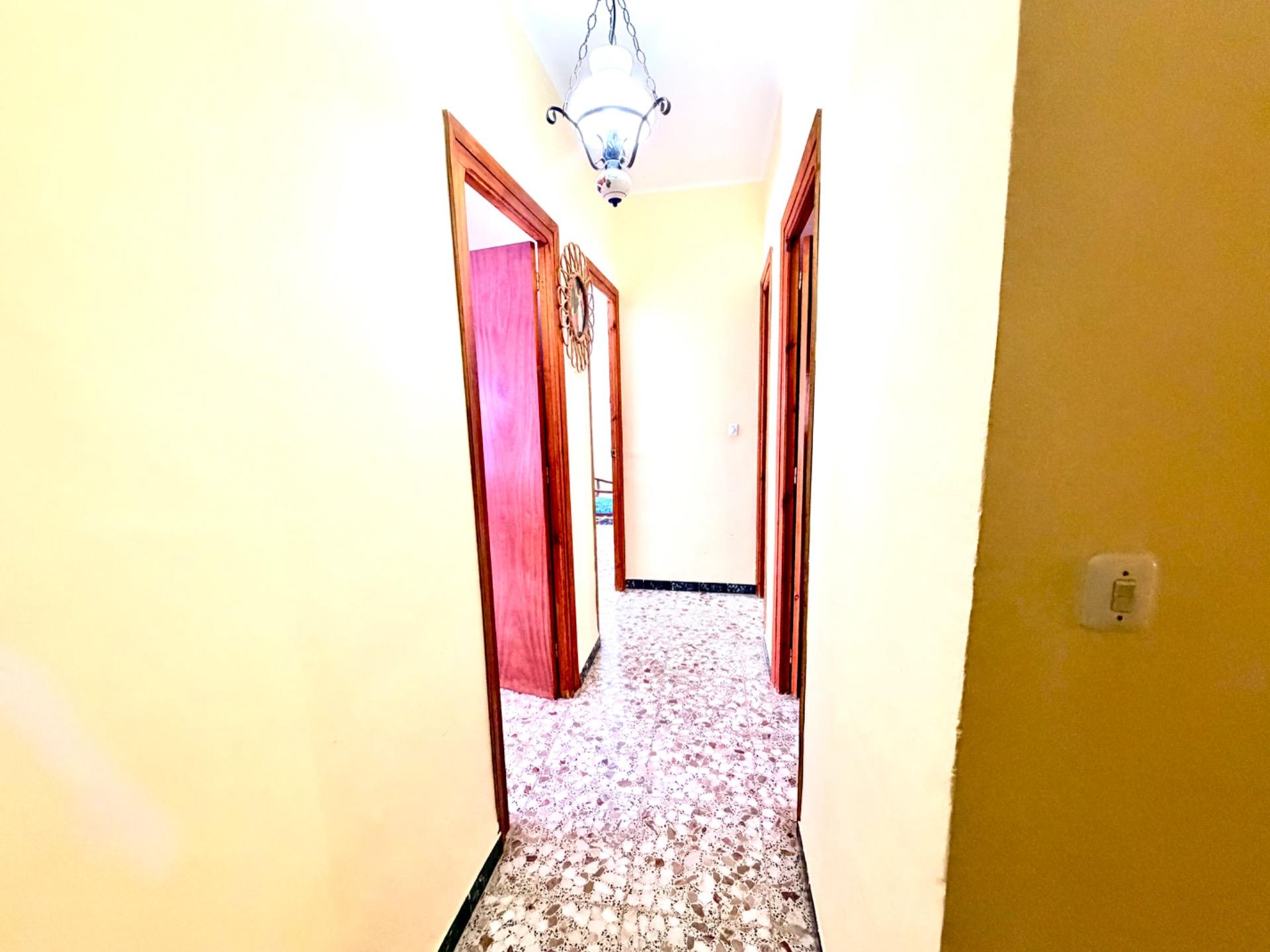 SE VENDE BONITA Y AMPLIA CASA EN CÚLLAR (BAZA) - foto 16