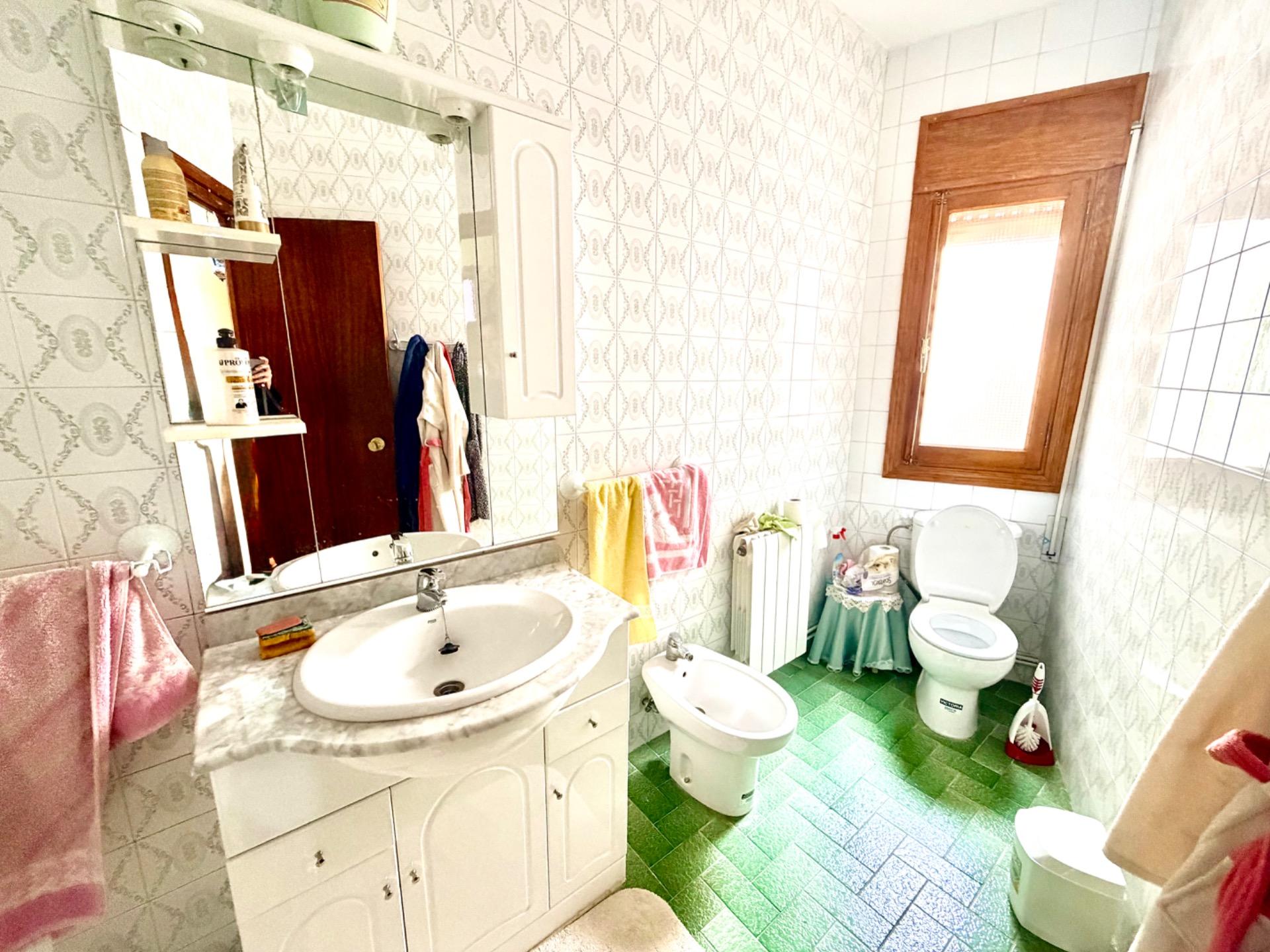 SE VENDE BONITA Y AMPLIA CASA EN CÚLLAR (BAZA) - foto 36