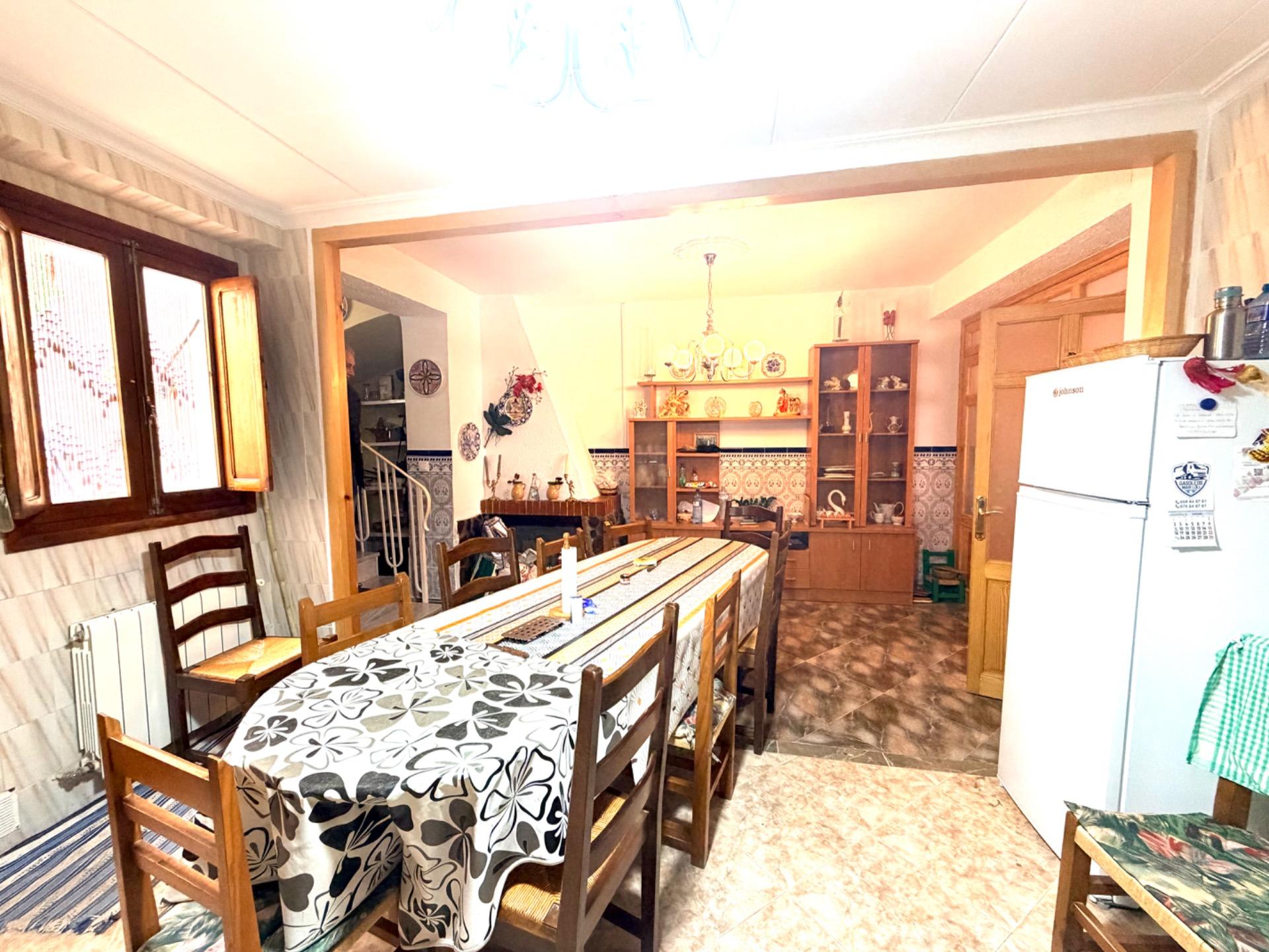 SE VENDE BONITA Y AMPLIA CASA EN CÚLLAR (BAZA) - foto 9