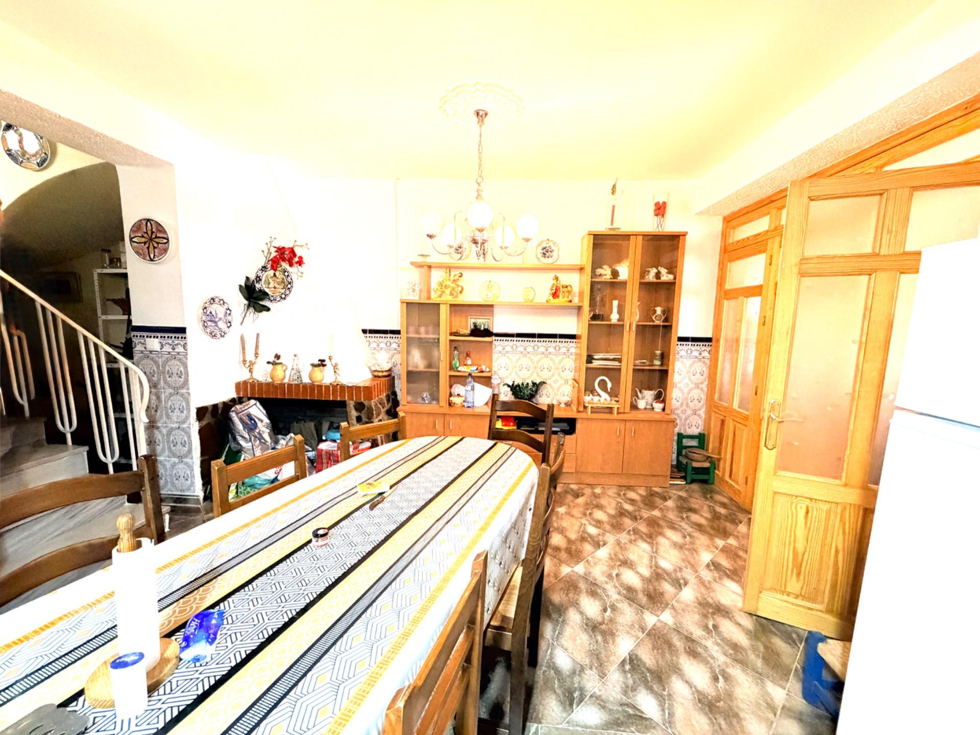 SE VENDE BONITA Y AMPLIA CASA EN CÚLLAR (BAZA) - foto 10