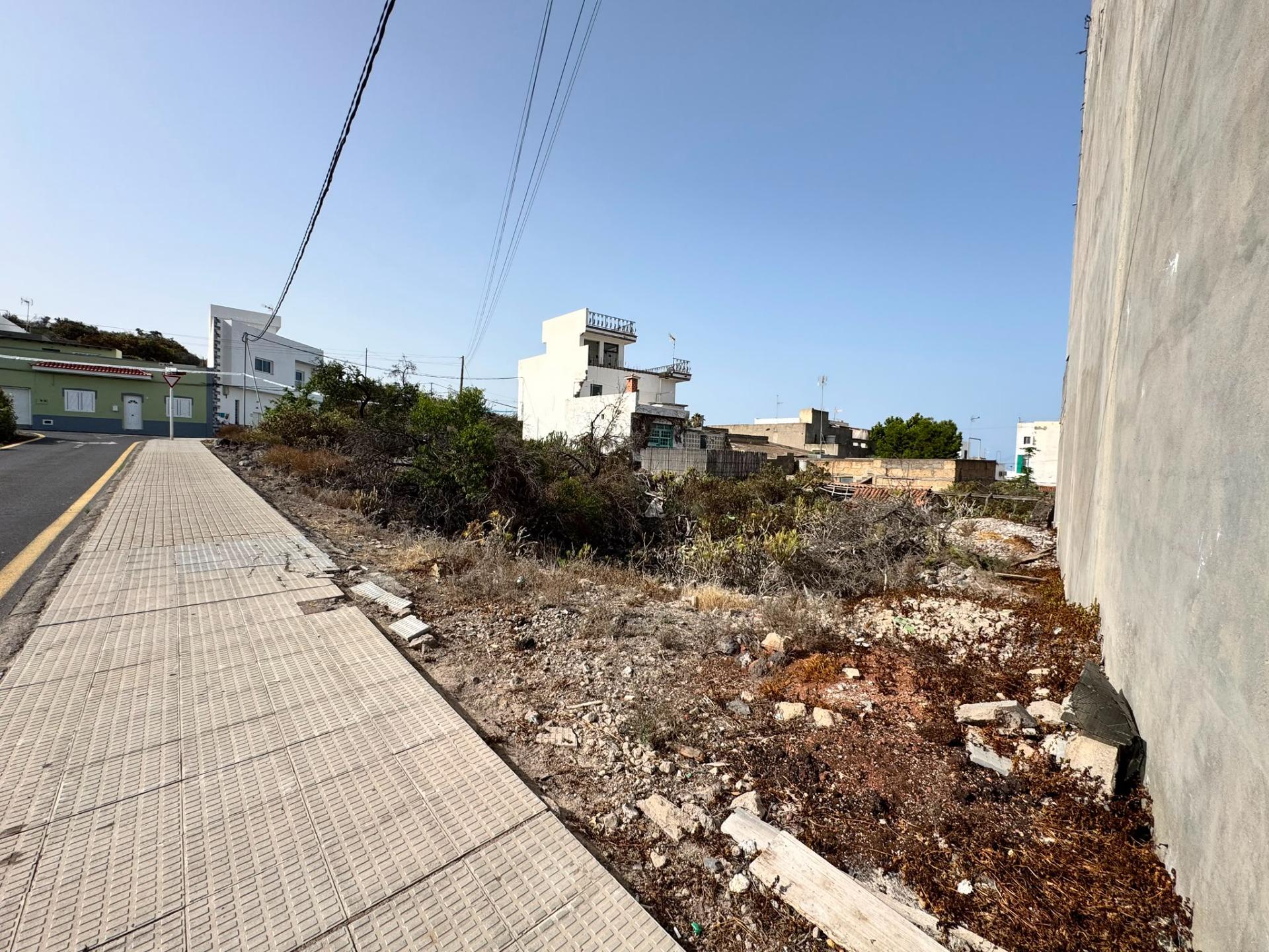 TERRENO URBANO SOLO  PERMUTA EN GUÍA DE ISORA DE 5126 M2 APR - foto 7