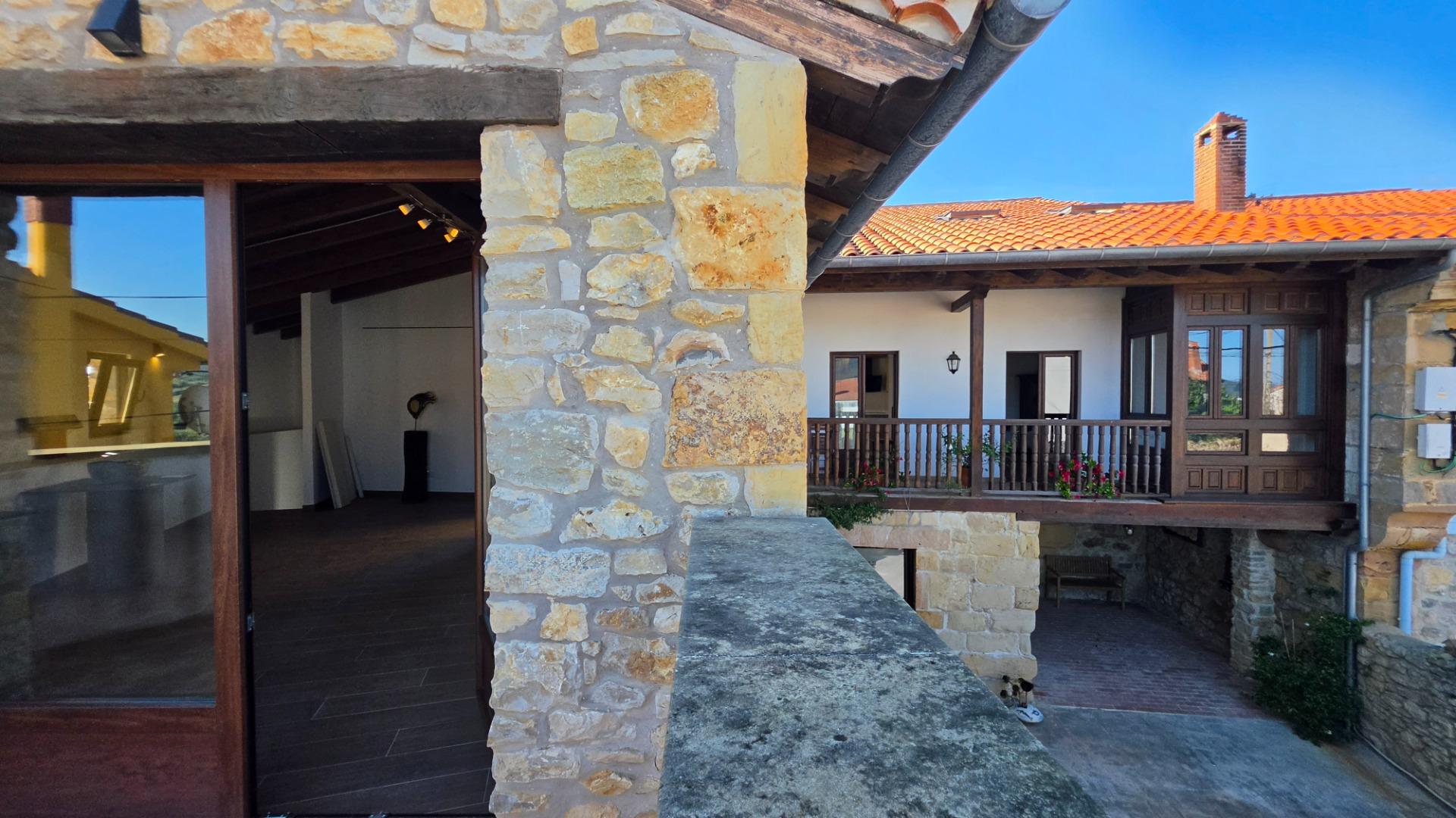 Casona rústica en Ruiloba con vistas al mar: amplitud, carác - foto 3