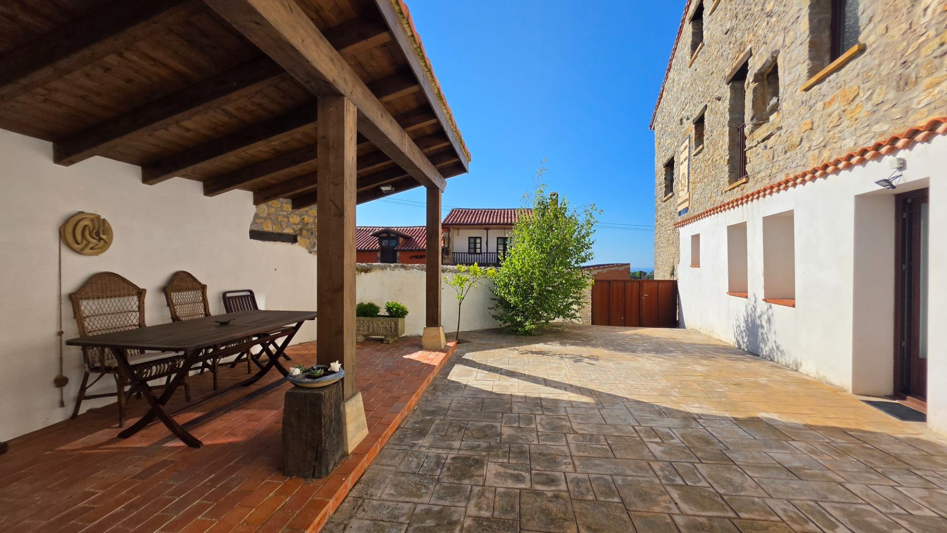 Casona rústica en Ruiloba con vistas al mar: amplitud, carác - foto 4