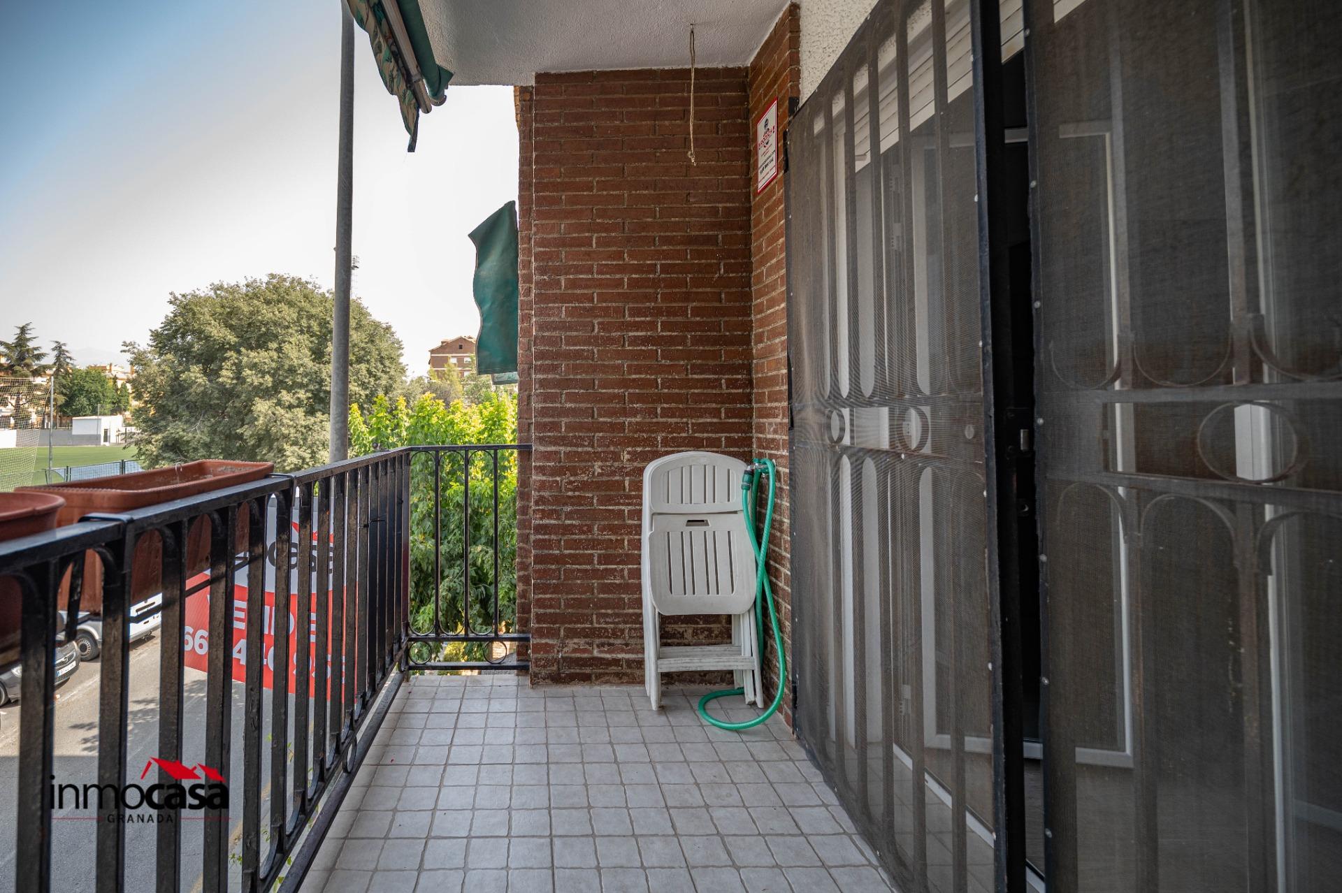 PISO REFORMADO DE 4 DORMITORIOS CON DOS PLAZAS DE APARCAMIEN - foto 9