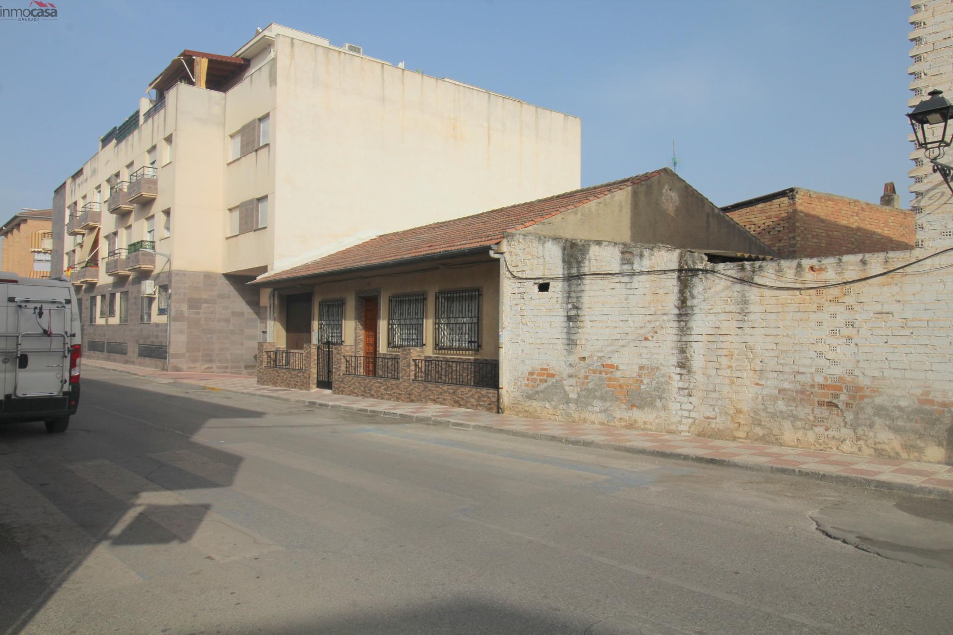 800€ Ático con amplia terraza soleada - foto 32