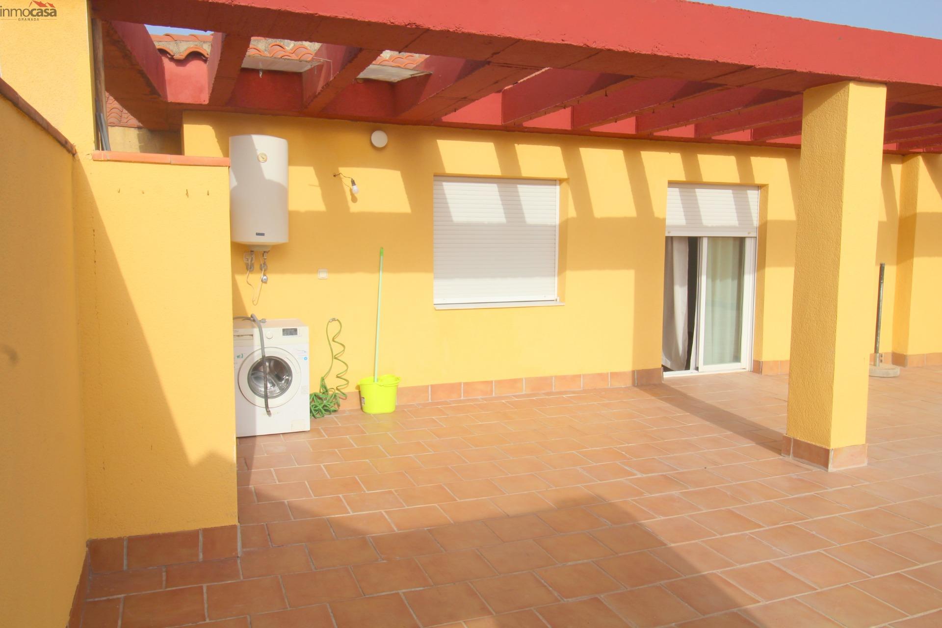 800€ Ático con amplia terraza soleada - foto 6
