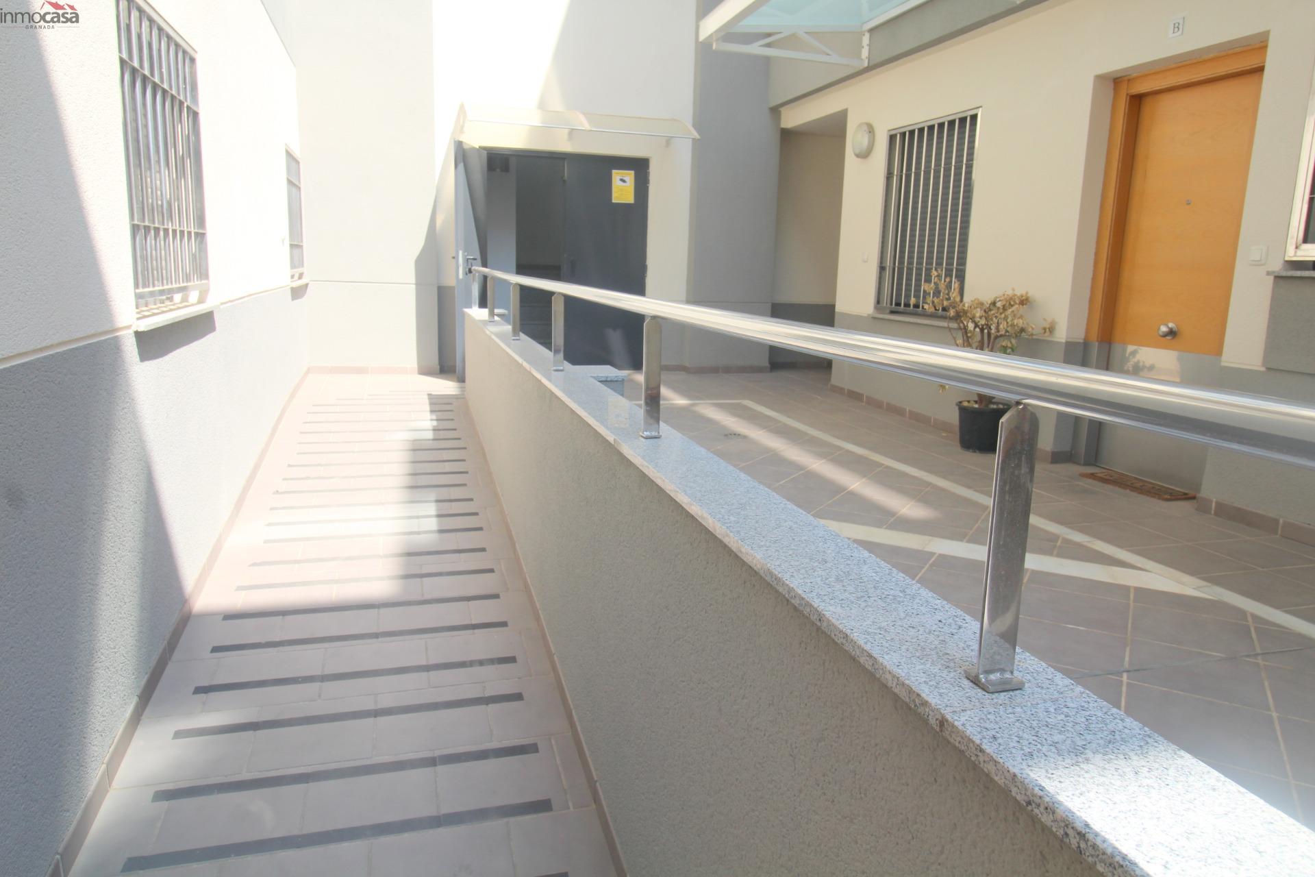 700€  piso de dos dormitorios,,  céntrico en Armilla - foto 21