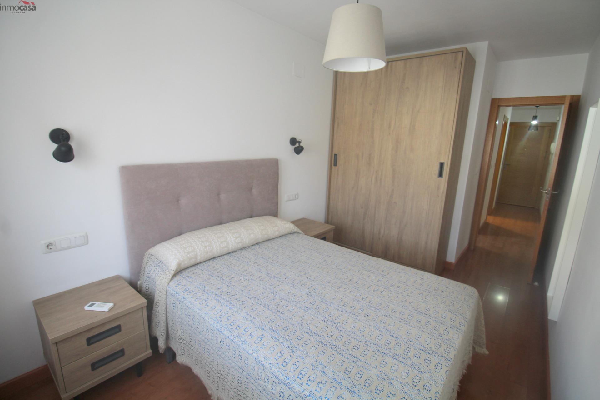700€  piso de dos dormitorios,,  céntrico en Armilla - foto 7