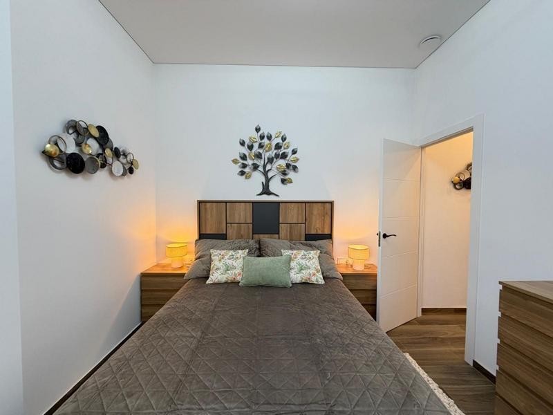Venta de piso en Torrevieja, de 60m2 con 2 dormitorios y 1 b - foto 22