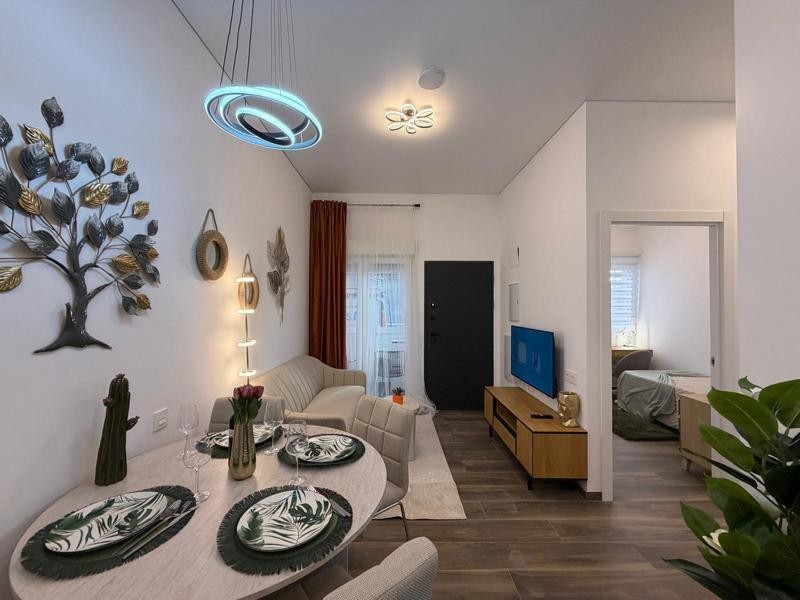 Venta de piso en Torrevieja, de 60m2 con 2 dormitorios y 1 b - foto 9