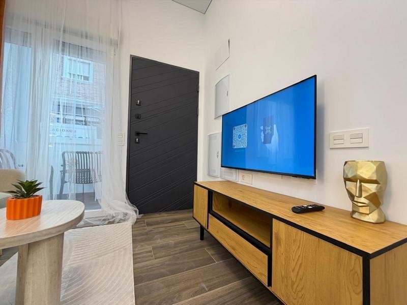 Venta de piso en Torrevieja, de 60m2 con 2 dormitorios y 1 b - foto 10