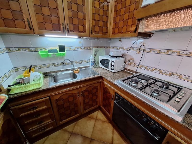 Venta de piso en Torrevieja, de 77m2 con 2 dormitorios y 1 b - foto 15