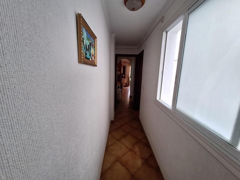 Venta de piso en Torrevieja, de 77m2 con 2 dormitorios y 1 b - foto 19