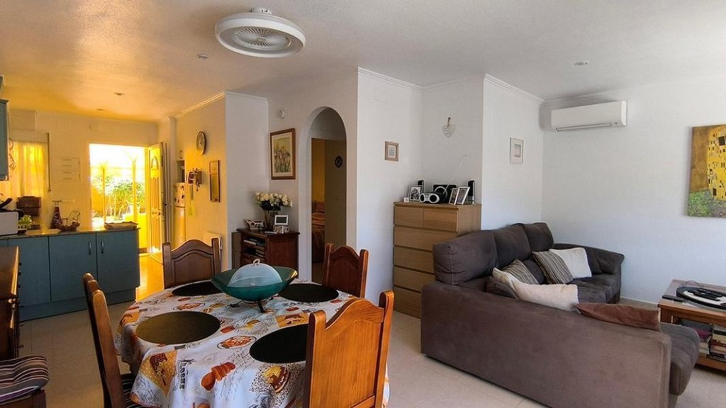 Venta de piso en Benijofar, de 75m2 con 2 dormitorios y 2 ba - foto 15