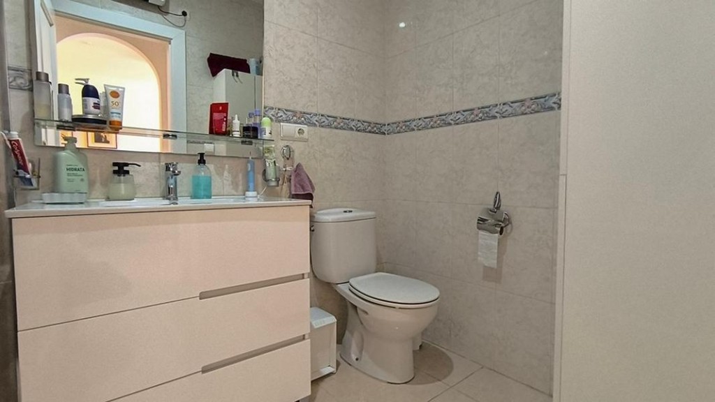 Venta de piso en Benijofar, de 75m2 con 2 dormitorios y 2 ba - foto 21