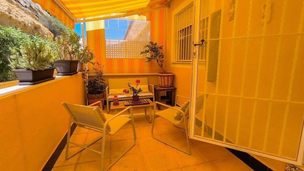 Venta de piso en Benijofar, de 75m2 con 2 dormitorios y 2 ba - foto 4