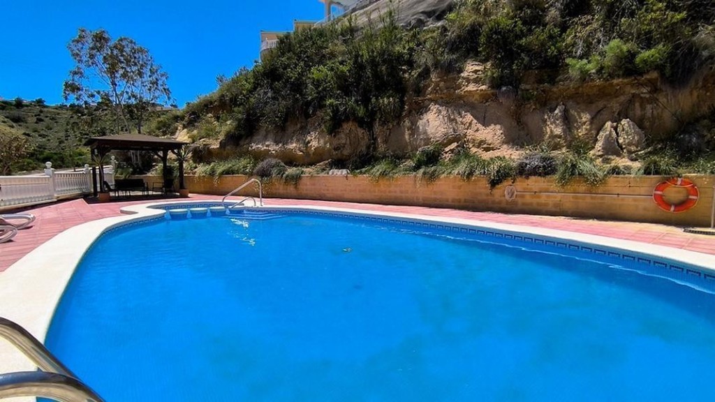 Venta de piso en Benijofar, de 75m2 con 2 dormitorios y 2 ba - foto 9