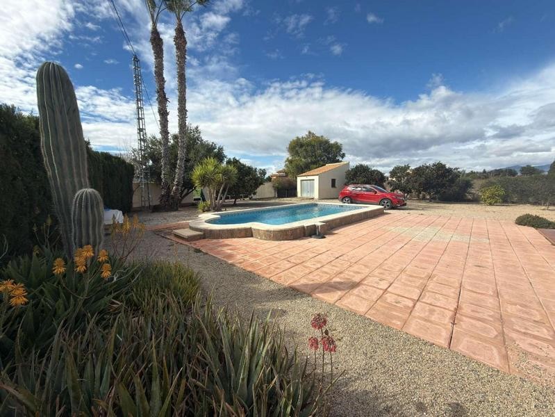 Venta de villa en Catral, de 105m2 con 2 dormitorios y 2 bañ - foto 13