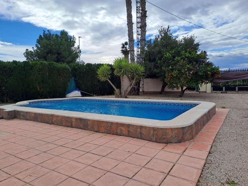 Venta de villa en Catral, de 105m2 con 2 dormitorios y 2 bañ - foto 14