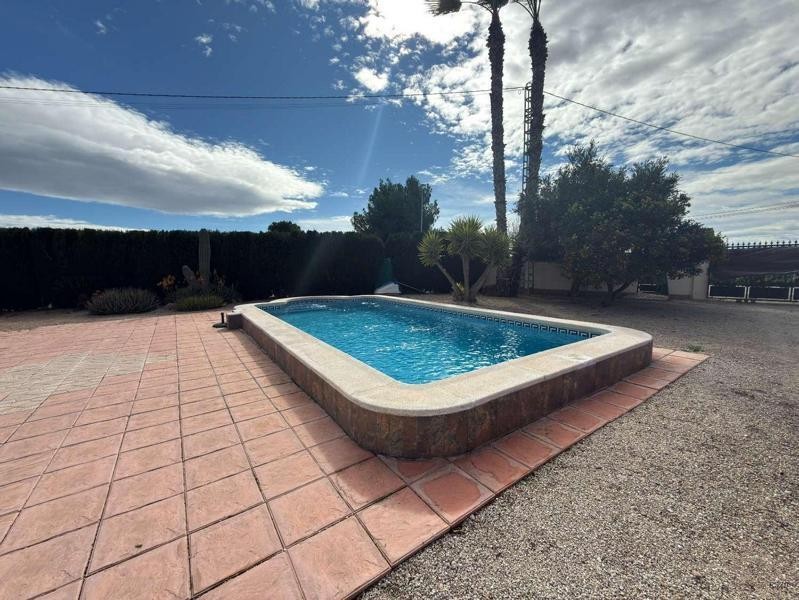 Venta de villa en Catral, de 105m2 con 2 dormitorios y 2 bañ - foto 15