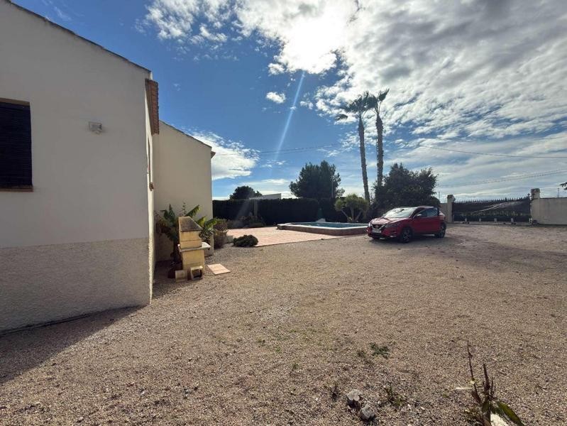 Venta de villa en Catral, de 105m2 con 2 dormitorios y 2 bañ - foto 16