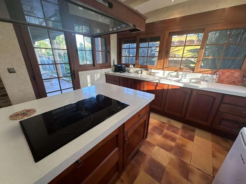 Venta de chalet en Catral, de 700m2 con 6 dormitorios y 4 ba - foto 18