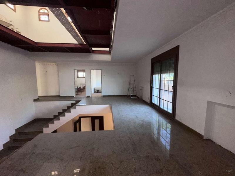 Venta de chalet en Catral, de 700m2 con 6 dormitorios y 4 ba - foto 4
