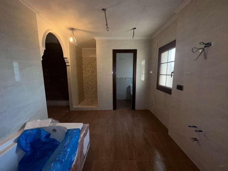 Venta de chalet en Catral, de 700m2 con 6 dormitorios y 4 ba - foto 49