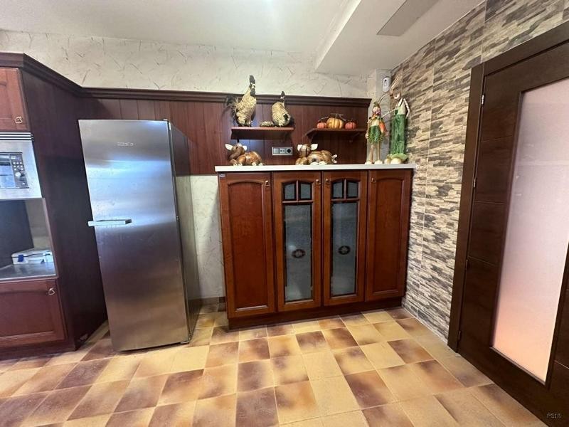 Venta de chalet en Catral, de 700m2 con 6 dormitorios y 4 ba - foto 8