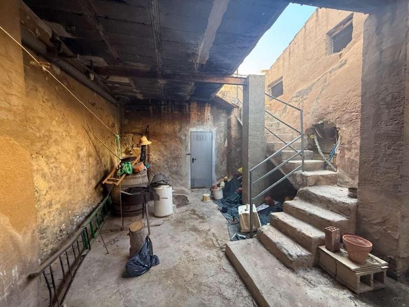 Venta de adosado en Catral, de 500m2 con 5 dormitorios y 2 b - foto 25
