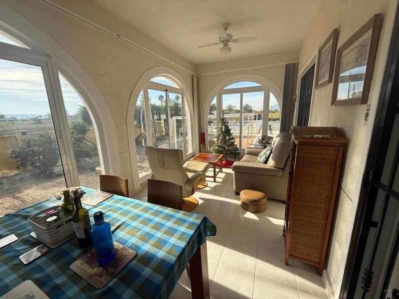 Venta de villa en Catral, de 169m2 con 4 dormitorios y 3 bañ - foto 18