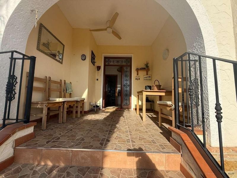 Venta de villa en Catral, de 169m2 con 4 dormitorios y 3 bañ - foto 42
