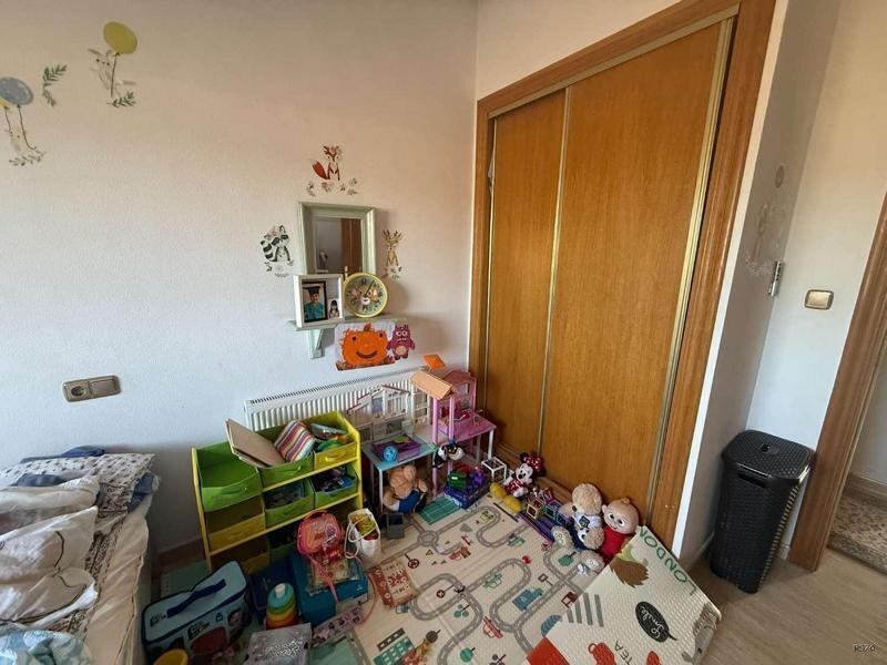 Venta de villa en Catral, de 169m2 con 4 dormitorios y 3 bañ - foto 57