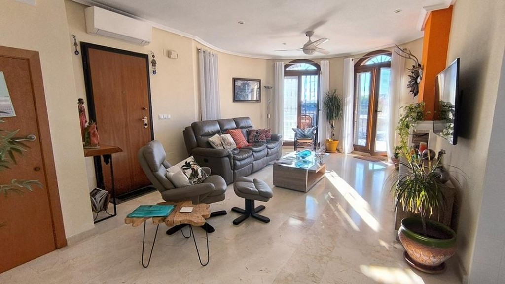 Venta de villa en Algorfa, de 122m2 con 3 dormitorios y 2 ba - foto 12