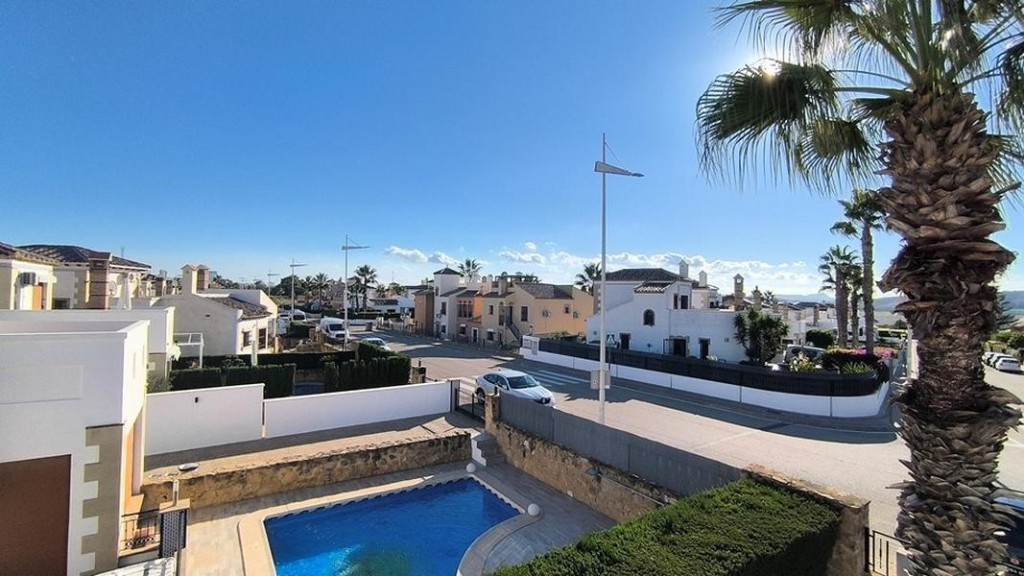 Venta de villa en Algorfa, de 122m2 con 3 dormitorios y 2 ba - foto 31