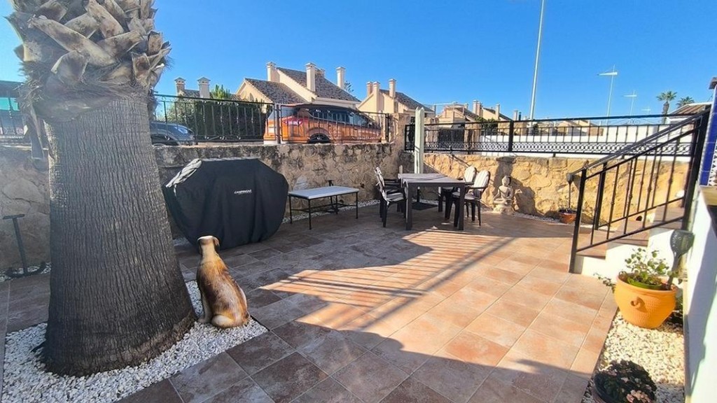 Venta de villa en Algorfa, de 122m2 con 3 dormitorios y 2 ba - foto 33