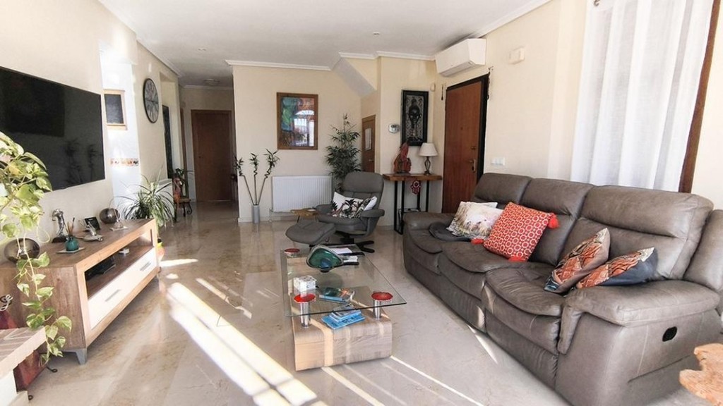Venta de villa en Algorfa, de 122m2 con 3 dormitorios y 2 ba - foto 6