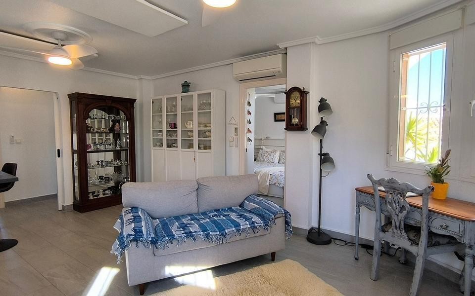Venta de villa en Ciudad quesada, de 182m2 con 4 dormitorios - foto 14