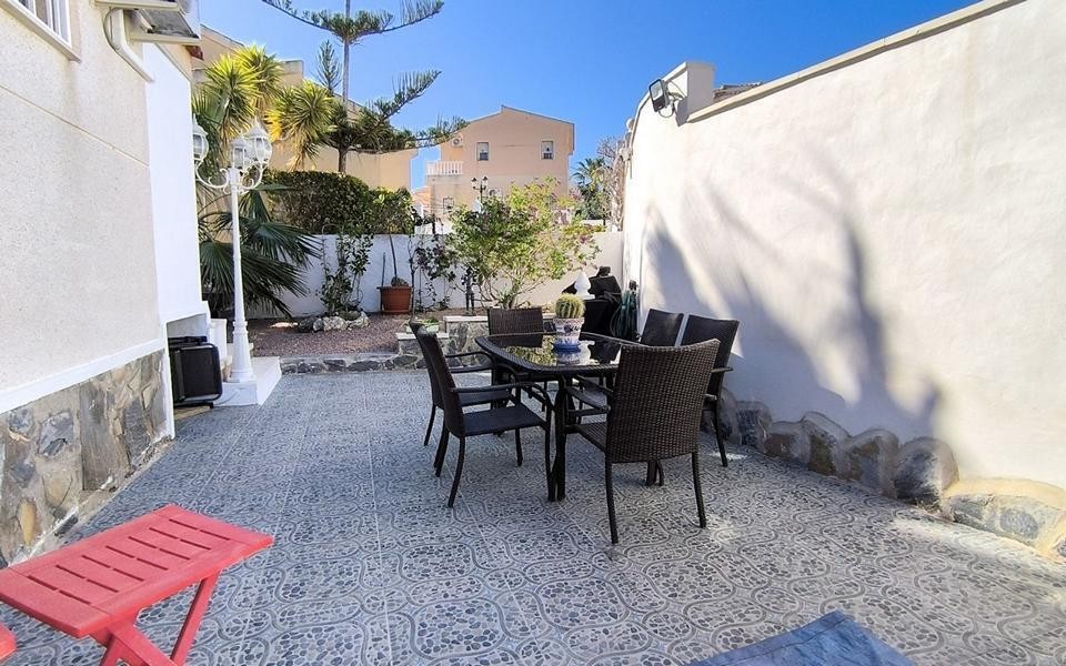 Venta de villa en Ciudad quesada, de 182m2 con 4 dormitorios - foto 41