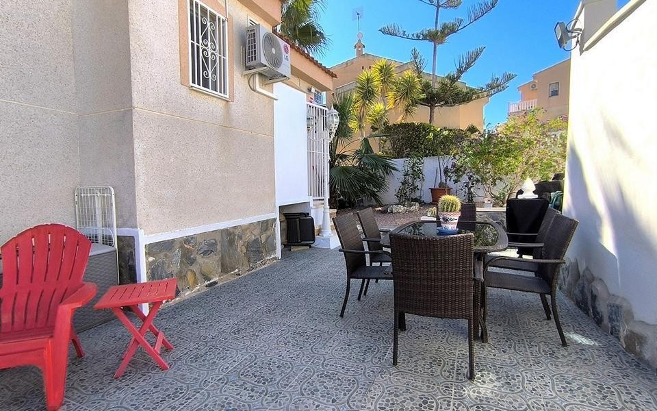 Venta de villa en Ciudad quesada, de 182m2 con 4 dormitorios - foto 42
