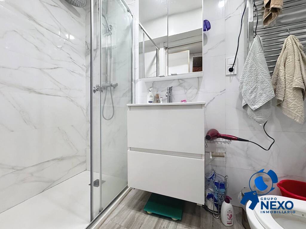 Semisótano totalmente reformado con terraza – listo para ent - foto 14