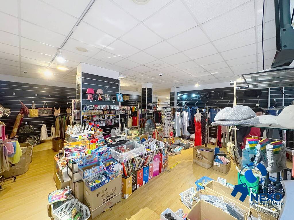 Local en esquina con alta rentabilidad en zona comercial con - foto 17