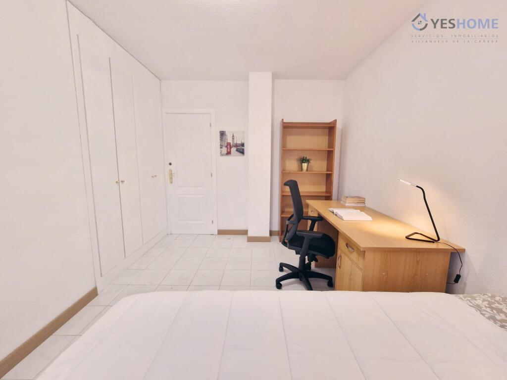 EN ALQUILER PARA ESTUDIANTES ÚLTIMAS habitaciones EN CHALET  - foto 2