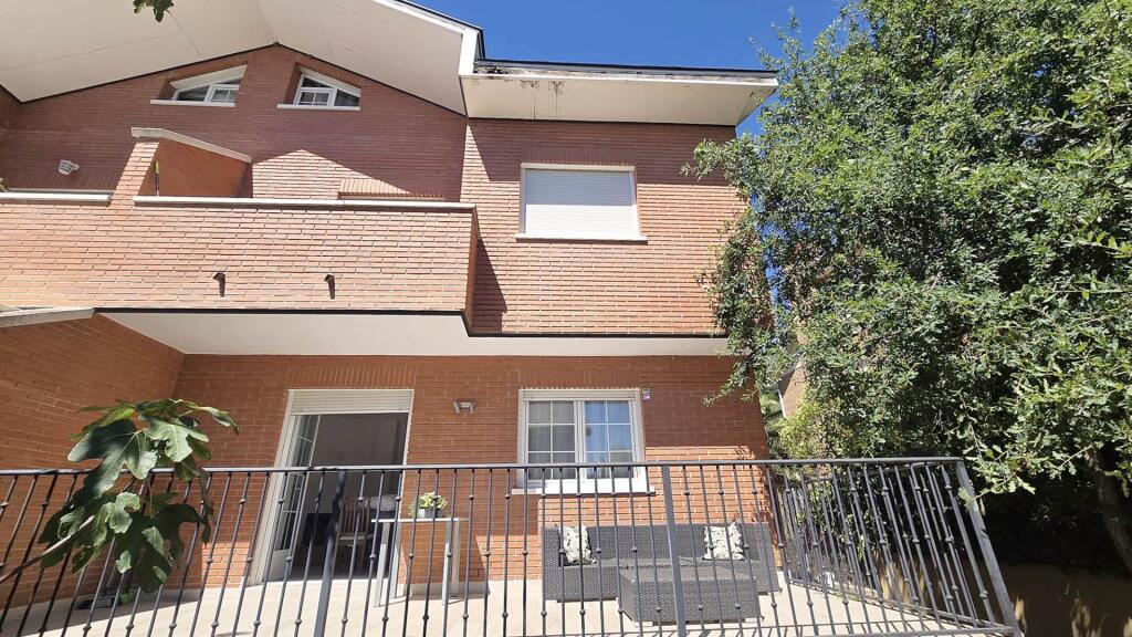 EN ALQUILER PARA ESTUDIANTES ÚLTIMAS habitaciones EN CHALET  - foto 7