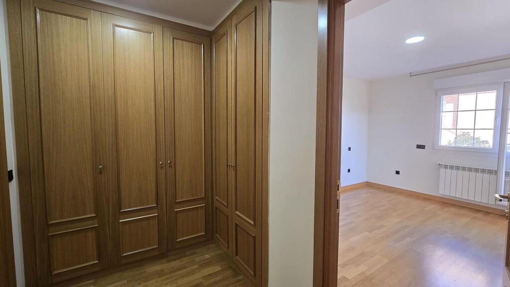 ¡INVERSIÓN SEGURA Y RENTABLE! VENTA DE CHALET PAREADO EN ESQ - foto 15