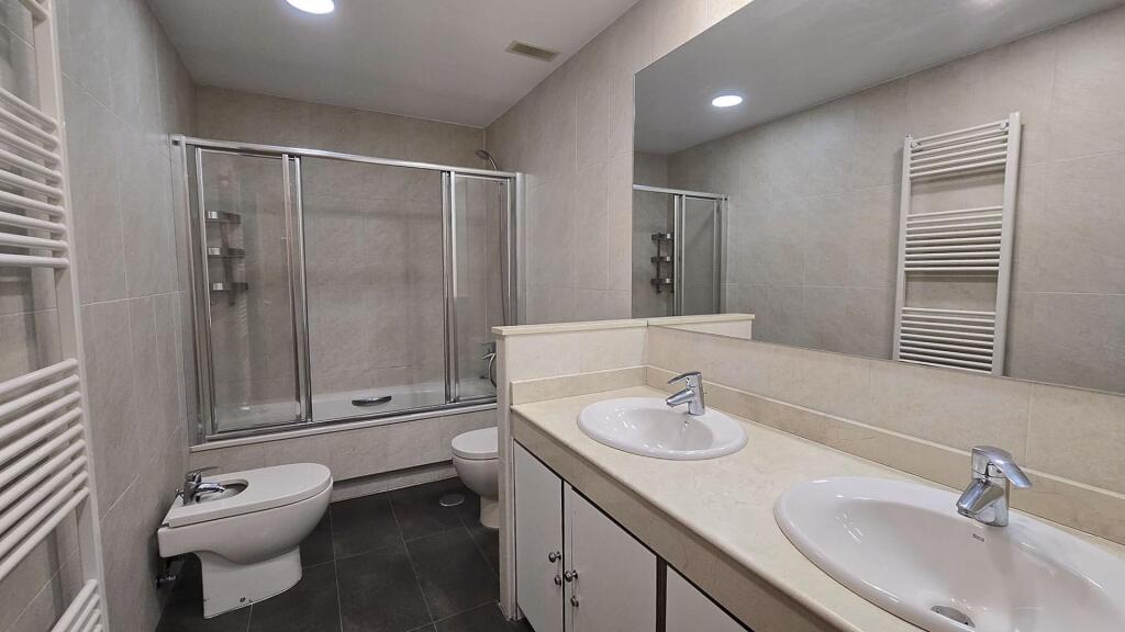 ¡INVERSIÓN SEGURA Y RENTABLE! VENTA DE CHALET PAREADO EN ESQ - foto 16