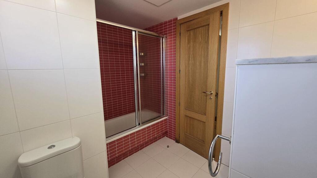 ¡INVERSIÓN SEGURA Y RENTABLE! VENTA DE CHALET PAREADO EN ESQ - foto 27
