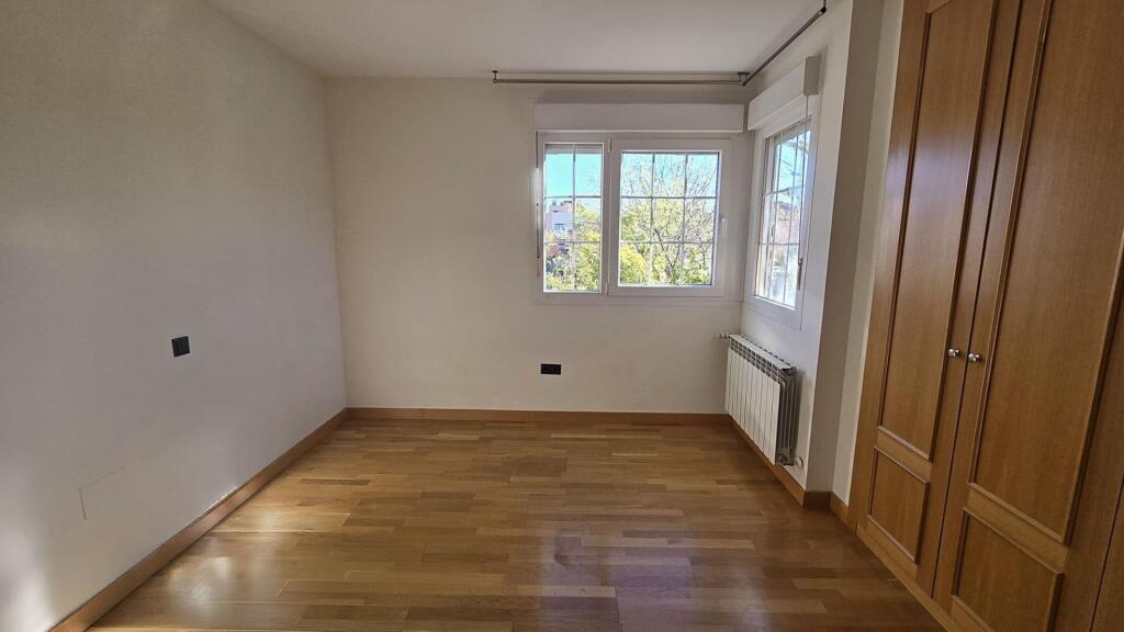 ¡INVERSIÓN SEGURA Y RENTABLE! VENTA DE CHALET PAREADO EN ESQ - foto 29