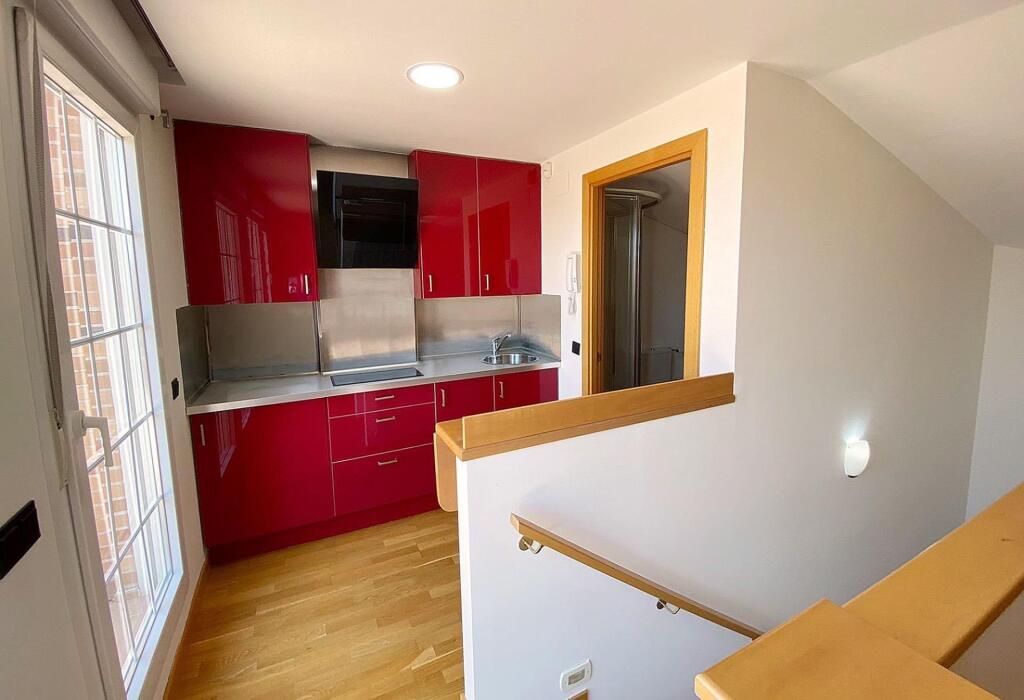 ¡INVERSIÓN SEGURA Y RENTABLE! VENTA DE CHALET PAREADO EN ESQ - foto 41