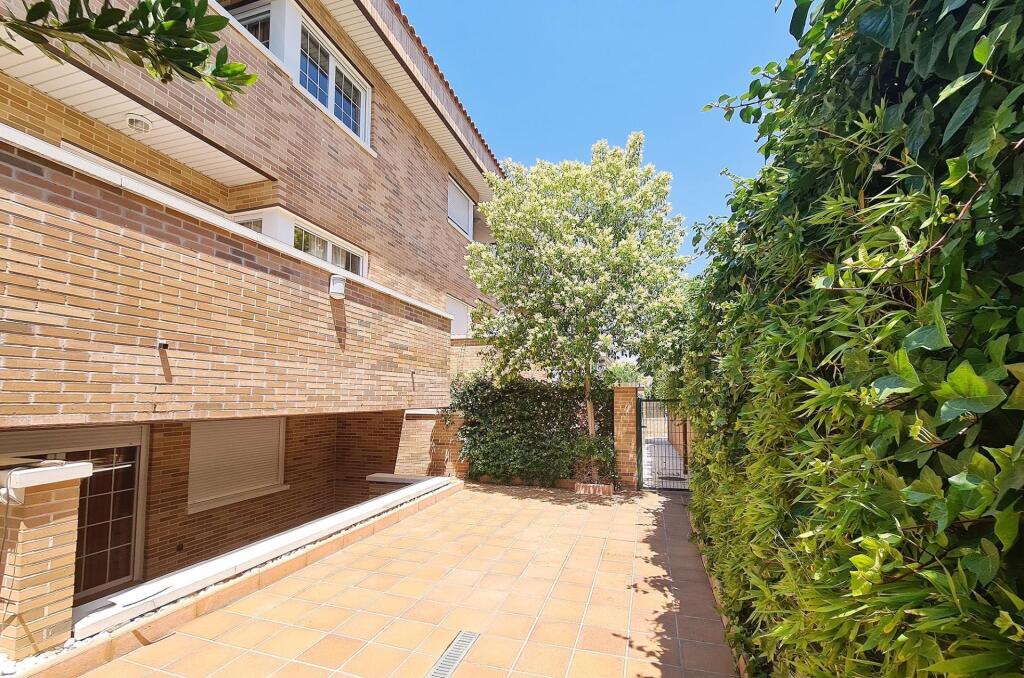 ¡INVERSIÓN SEGURA Y RENTABLE! VENTA DE CHALET PAREADO EN ESQ - foto 51
